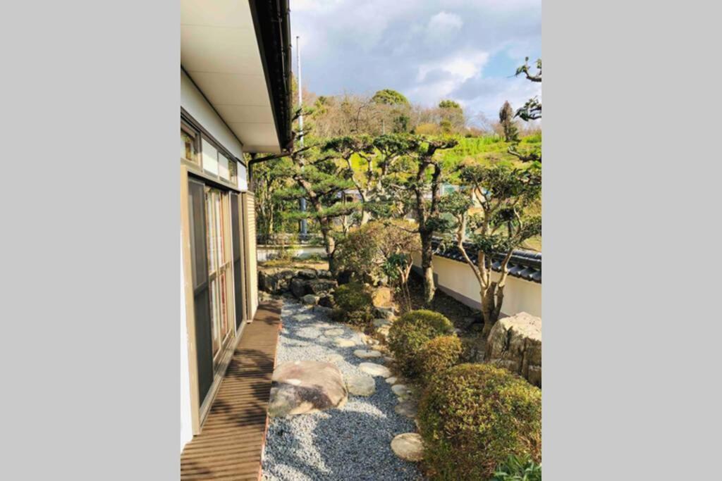 48坪！道後温泉付近駐車場有り清潔さと設備の充実さが高評価 大切な家族仲間と広々とくつろげます Villa Мацуяма Екстериор снимка