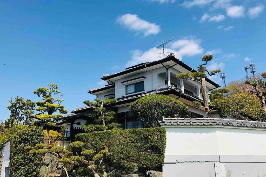 48坪！道後温泉付近駐車場有り清潔さと設備の充実さが高評価 大切な家族仲間と広々とくつろげます Villa Мацуяма Екстериор снимка